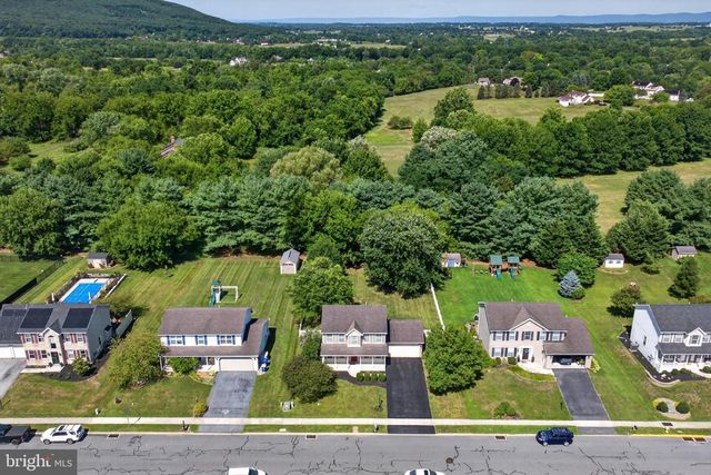 150 MARTEL CIR, Dillsburg, PA 17019