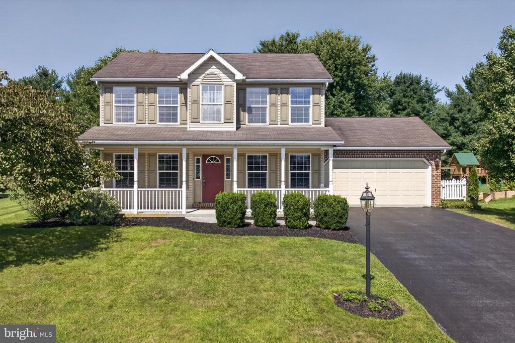 150 MARTEL CIR, Dillsburg, PA 17019