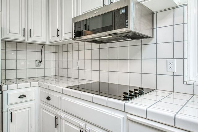 1323 Oak Avenue, Clovis, CA 93611