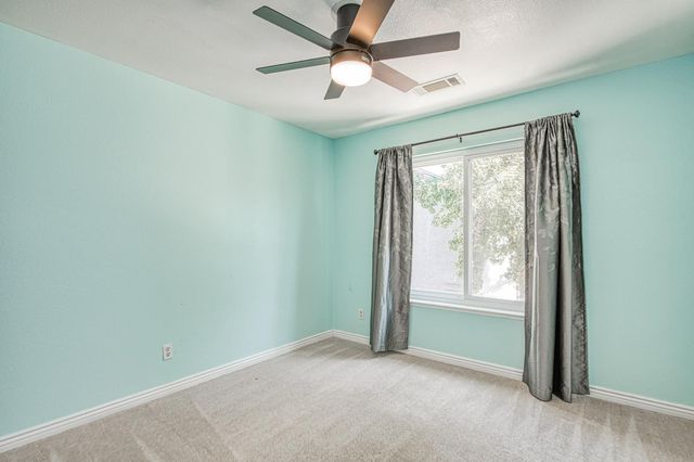 1323 Oak Avenue, Clovis, CA 93611