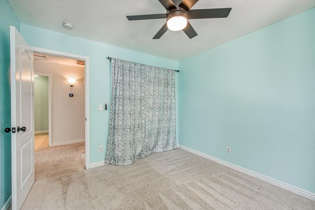 1323 Oak Avenue, Clovis, CA 93611