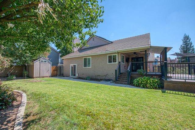 1323 Oak Avenue, Clovis, CA 93611