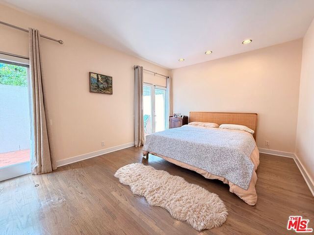 2336 28th Street E, Santa Monica, CA 90405