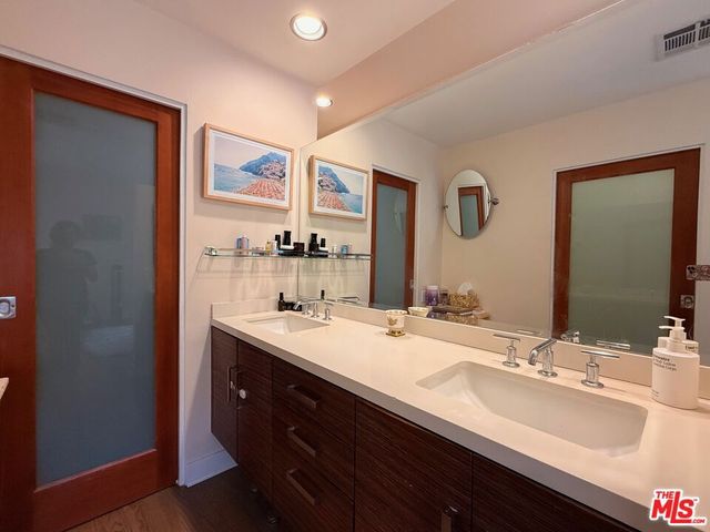 2336 28th Street E, Santa Monica, CA 90405