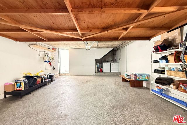 2336 28th Street E, Santa Monica, CA 90405