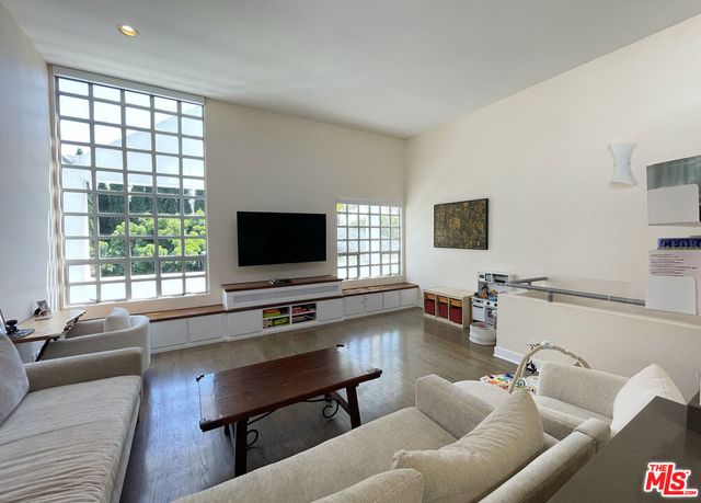 2336 28th Street E, Santa Monica, CA 90405