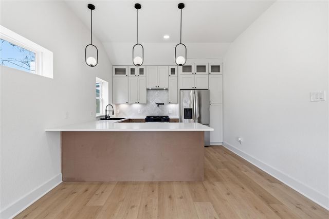 508 Dell Court, Houston, TX 77009