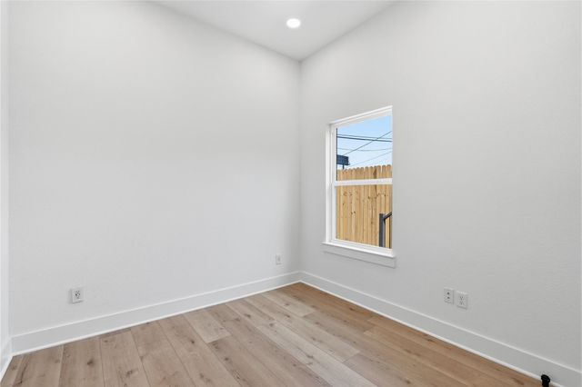 508 Dell Court, Houston, TX 77009