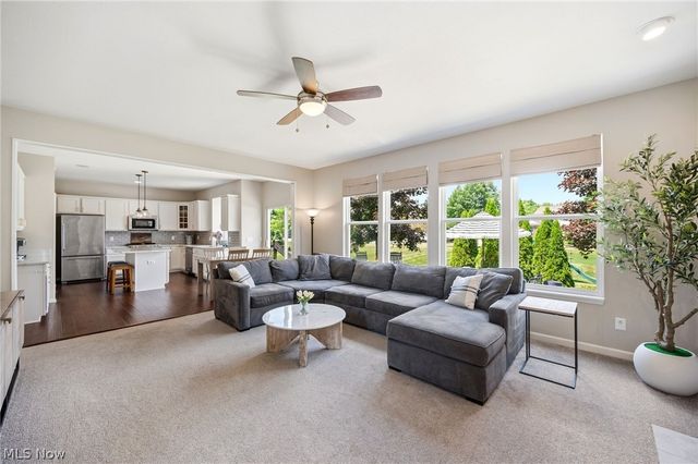 351 Hamilton Drive, Broadview Heights, OH 44147