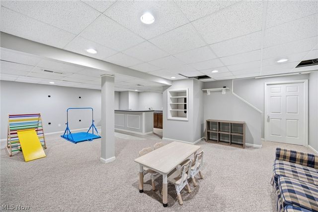 351 Hamilton Drive, Broadview Heights, OH 44147