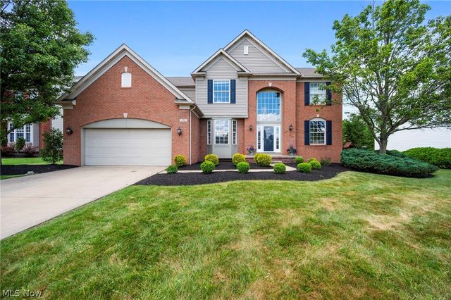 351 Hamilton Drive, Broadview Heights, OH 44147