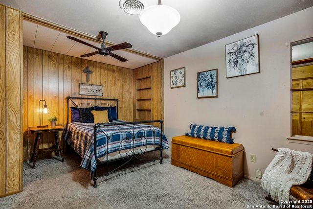 943 Deely Pl, San Antonio, TX 78221