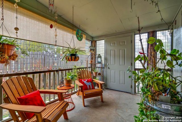 943 Deely Pl, San Antonio, TX 78221