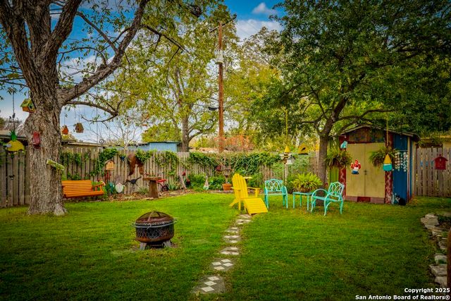 943 Deely Pl, San Antonio, TX 78221