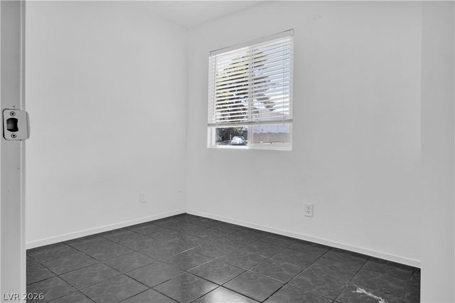 25 Gold Bar Court B, Las Vegas, NV 89110