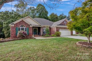 1729 Turning Leaf Court, Charlotte, NC 28262