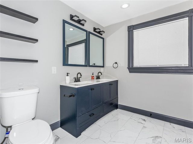 34 Belair Ct Court, Maryville, IL 62062