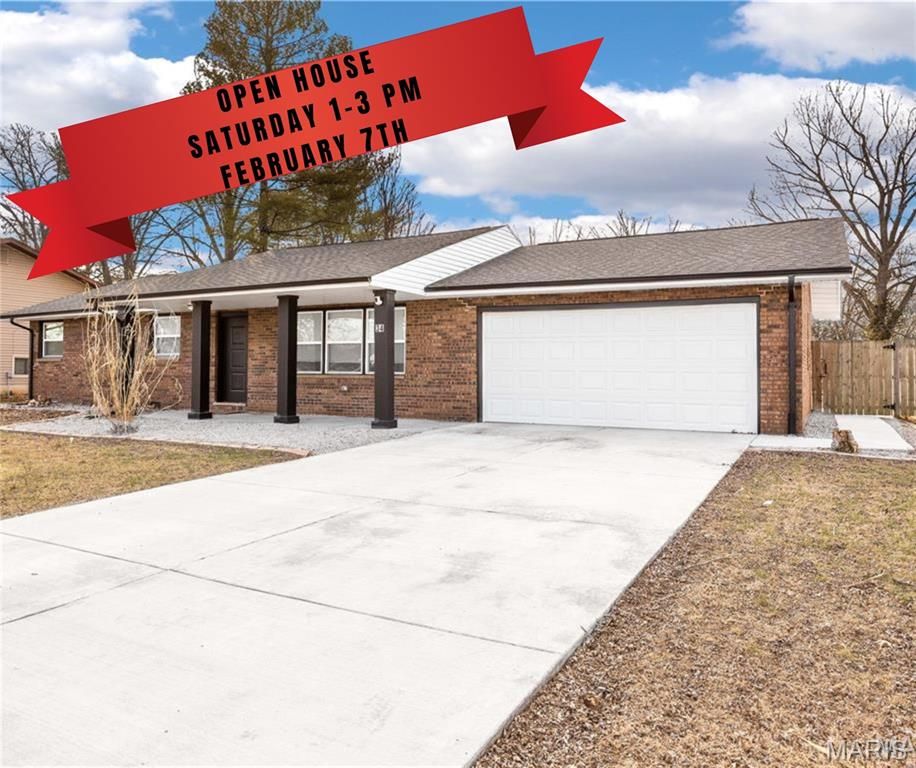 34 Belair Ct Court, Maryville, IL 62062