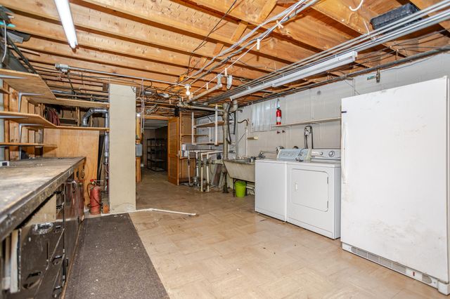 7409 Arizona Avenue, Hammond, IN 46323