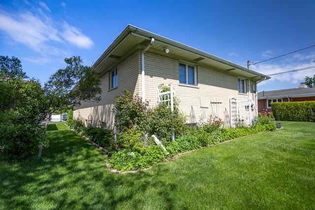 7409 Arizona Avenue, Hammond, IN 46323