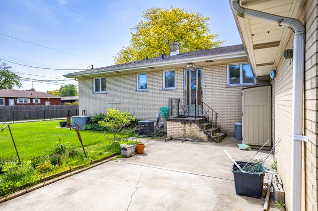 7409 Arizona Avenue, Hammond, IN 46323