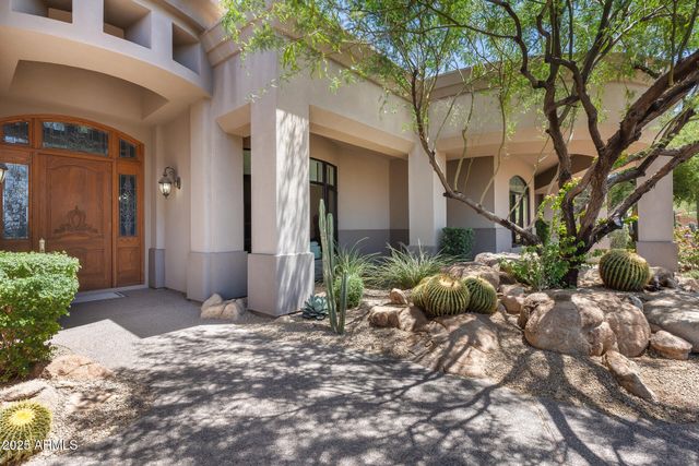 5142 W ARROWHEAD LAKES Drive, Glendale, AZ 85308