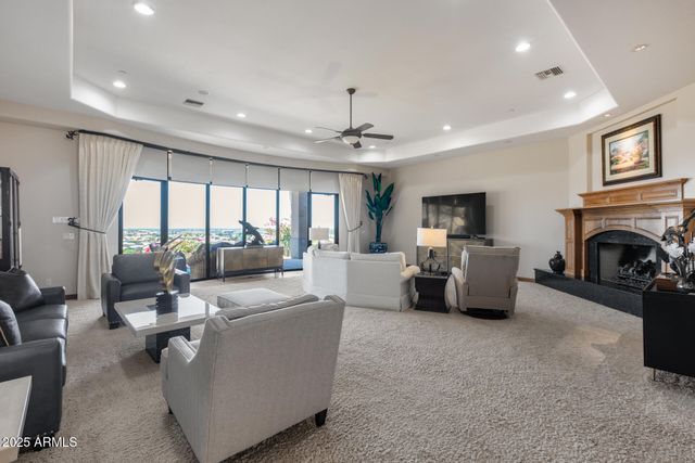 5142 W ARROWHEAD LAKES Drive, Glendale, AZ 85308