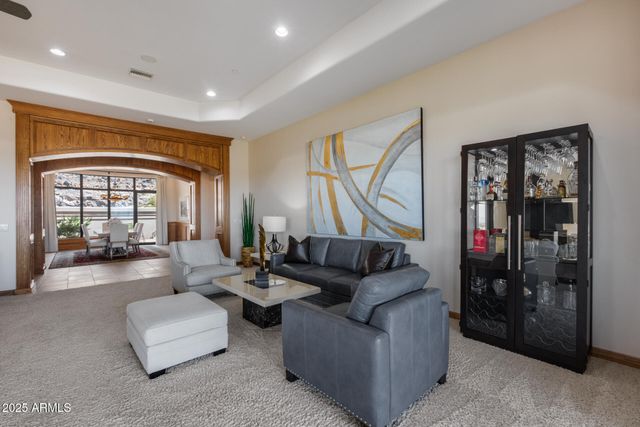 5142 W ARROWHEAD LAKES Drive, Glendale, AZ 85308