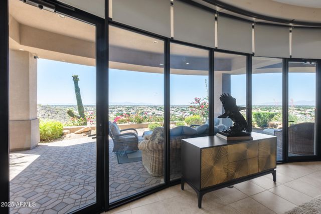 5142 W ARROWHEAD LAKES Drive, Glendale, AZ 85308