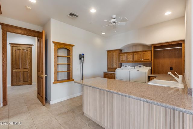 5142 W ARROWHEAD LAKES Drive, Glendale, AZ 85308