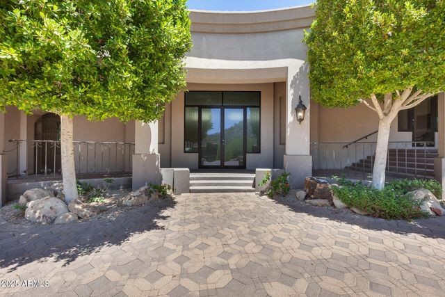 5142 W ARROWHEAD LAKES Drive, Glendale, AZ 85308