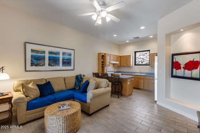 5142 W ARROWHEAD LAKES Drive, Glendale, AZ 85308