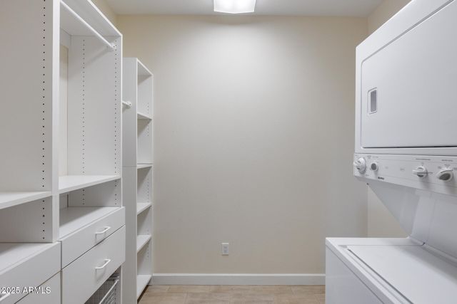 5142 W ARROWHEAD LAKES Drive, Glendale, AZ 85308