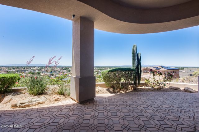 5142 W ARROWHEAD LAKES Drive, Glendale, AZ 85308