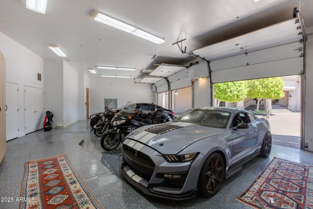 5142 W ARROWHEAD LAKES Drive, Glendale, AZ 85308