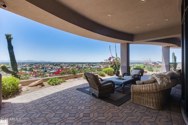 5142 W ARROWHEAD LAKES Drive, Glendale, AZ 85308