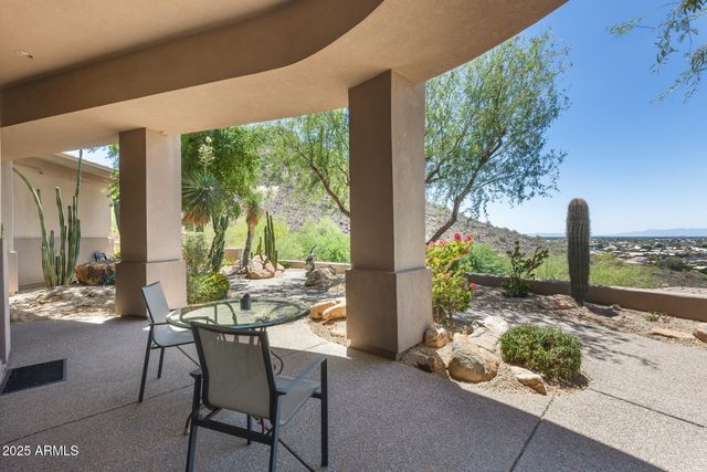 5142 W ARROWHEAD LAKES Drive, Glendale, AZ 85308