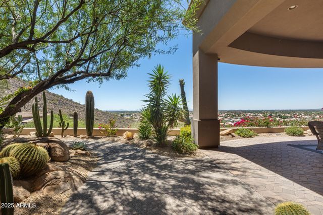 5142 W ARROWHEAD LAKES Drive, Glendale, AZ 85308