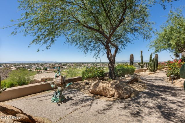 5142 W ARROWHEAD LAKES Drive, Glendale, AZ 85308