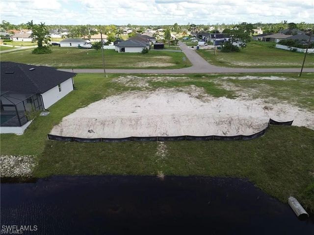 2900 NW 26th AVE, Cape Coral, FL 33993