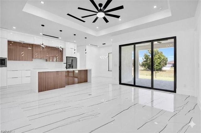 2900 NW 26th AVE, Cape Coral, FL 33993