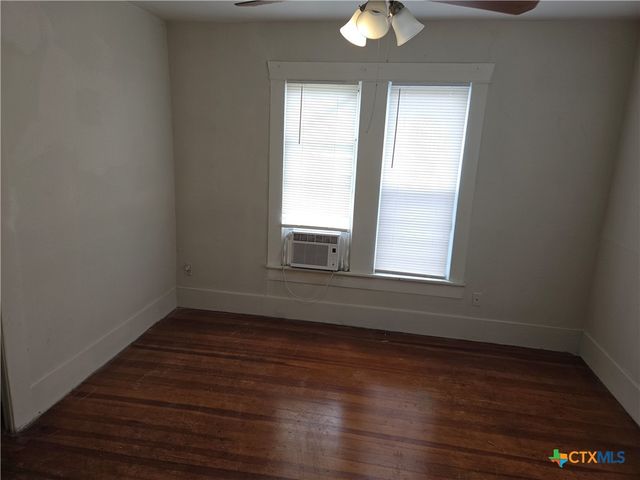 1219 S 10th Street, Temple, TX 76504