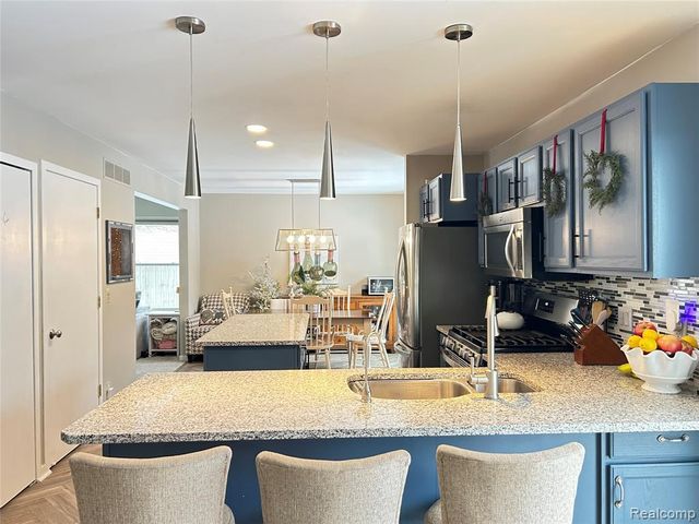 3110 Arbutus Street, Commerce Twp, MI 48382