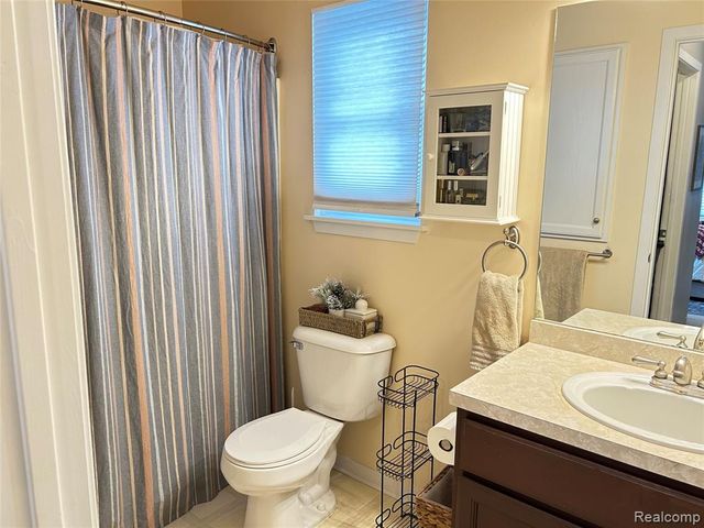 3110 Arbutus Street, Commerce Twp, MI 48382