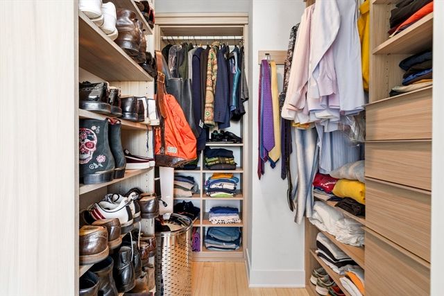 110 Stuart St 17D, Boston, MA 02116