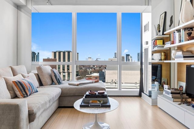 110 Stuart St 17D, Boston, MA 02116