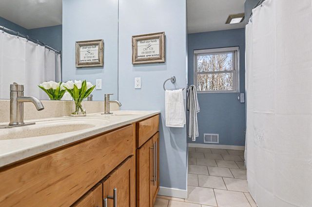 7439 E AB Avenue, Richland Twp, MI 49083