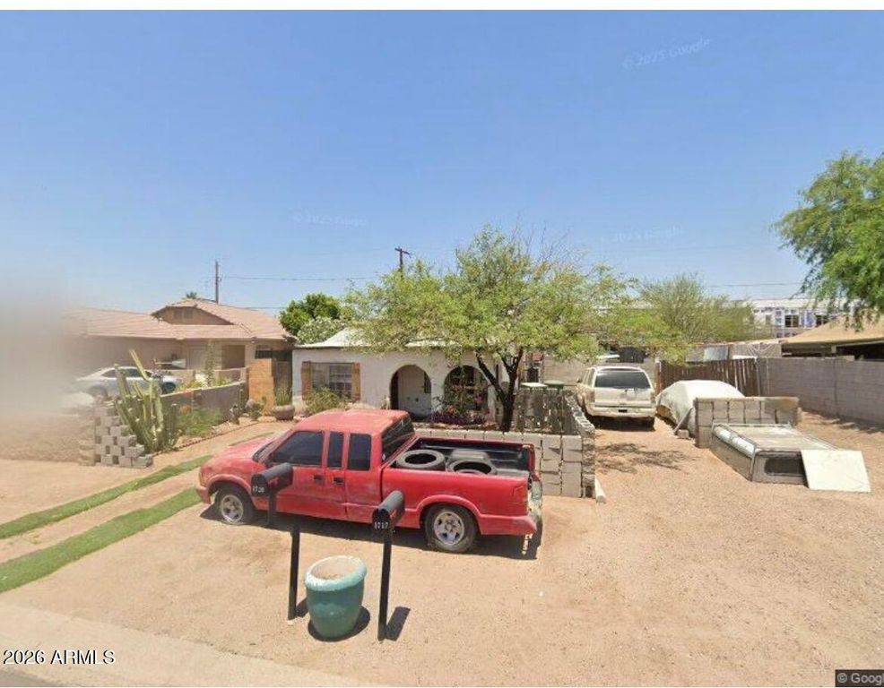 1720 E ILLINI Street, Phoenix, AZ 85040