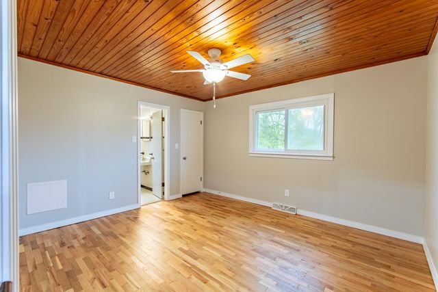 370 BOWEN DR, Savannah, TN 38372