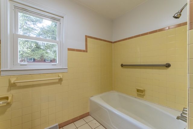 370 BOWEN DR, Savannah, TN 38372